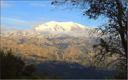 Amari Valley: View of the Ida mountains from Meronas